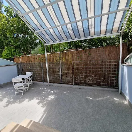 R31 - Trilocale Con Terrazzo Vista Mare