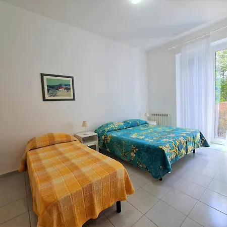 R31 - Numana: Trilocale Con Terrazzo Vista Mare Numana
