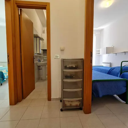 R31 - Trilocale Con Terrazzo Vista Mare Numana