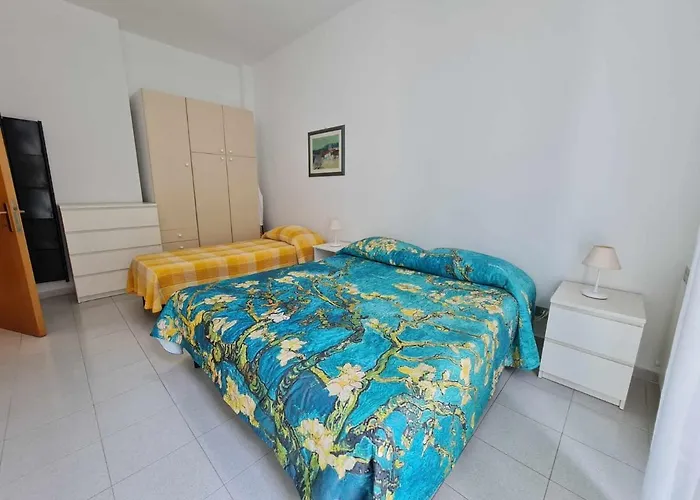 Apartamento R31 - Numana: Trilocale Con Terrazzo Vista Mare Numana