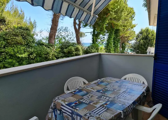 R31 - Numana: Trilocale Con Terrazzo Vista Mare